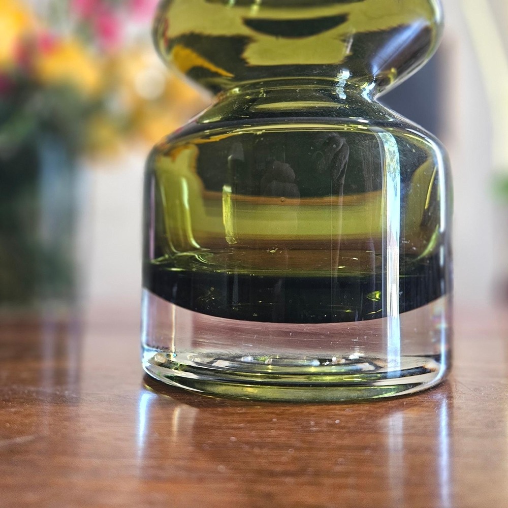 Tamara Aladin Riihimäen Lasi 1472 Olive Green Art Glass Vase Finland 10" Vtg - Picture 2 of 6